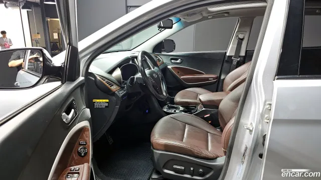 Hyundai Grand Santa Fe (Maxcruz)