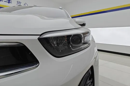 Kia KX1