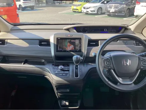 Honda Freed Plus