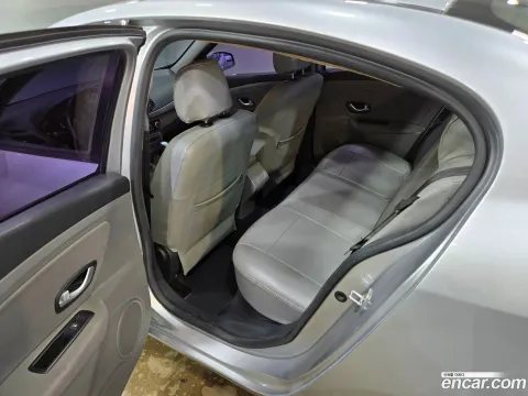 Renault SM3