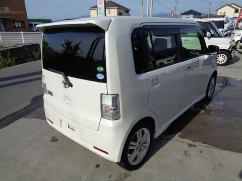 Toyota Pixis Space
