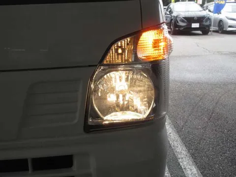 Nissan Clipper Truck