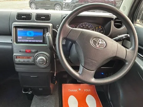 Toyota Pixis Space