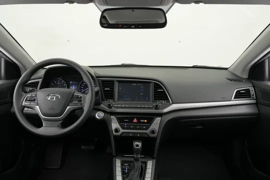 Hyundai Elantra (Avante)