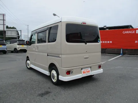Nissan Clipper