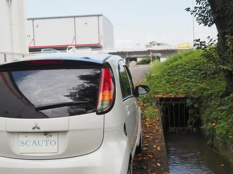 Mitsubishi I