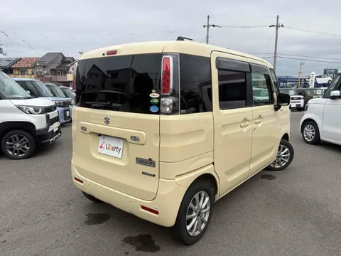 Suzuki Spacia