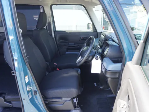 Suzuki Spacia Base