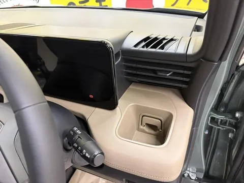 Mitsubishi Delica Mini