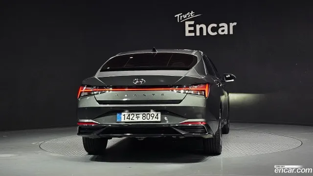 Hyundai Elantra (Avante)