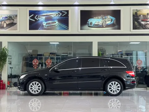 Mercedes-Benz R-Class