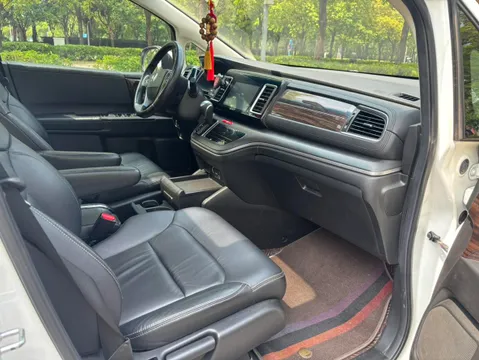 Honda Elysion
