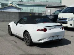 Mazda MX-5 (Roadster)