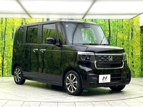 Honda N-BOX Custom