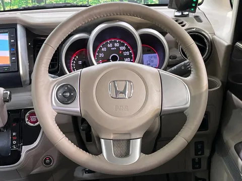 Honda N-BOX Slash