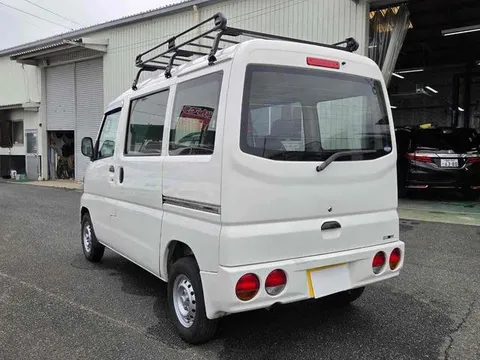Mitsubishi Minicab Van