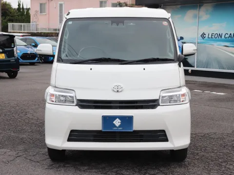 Toyota TownAce Van