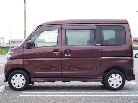 Daihatsu Atrai Wagon