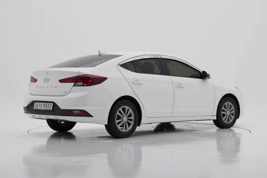Hyundai Elantra (Avante)