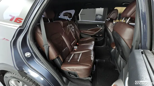 Hyundai Grand Santa Fe (Maxcruz)