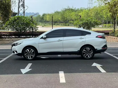 Venucia T90