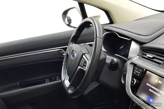 Geely Emgrand GS