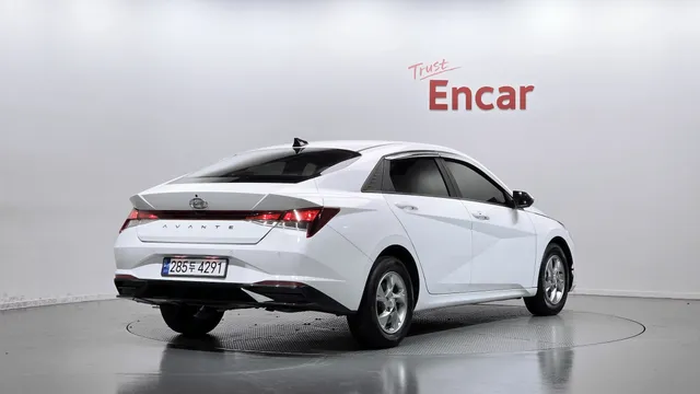 Hyundai Elantra (Avante)