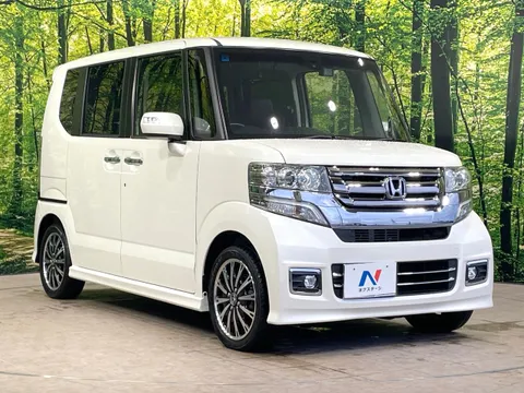 Honda N-BOX Custom