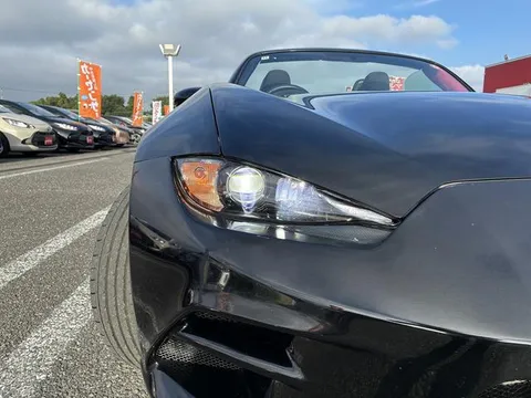 Mazda MX-5 (Roadster)