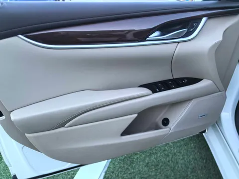Cadillac XTS
