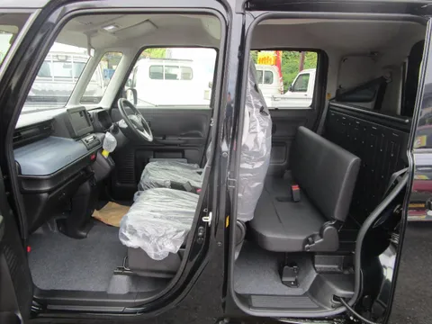 Suzuki Spacia Base