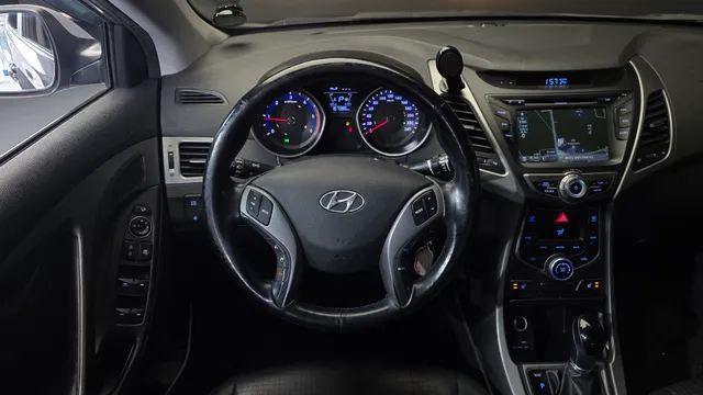 Hyundai Elantra (Avante)