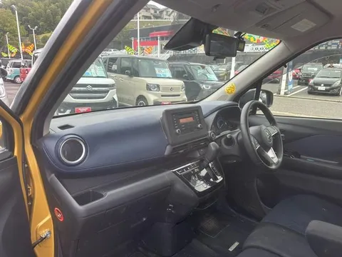Mitsubishi eK X