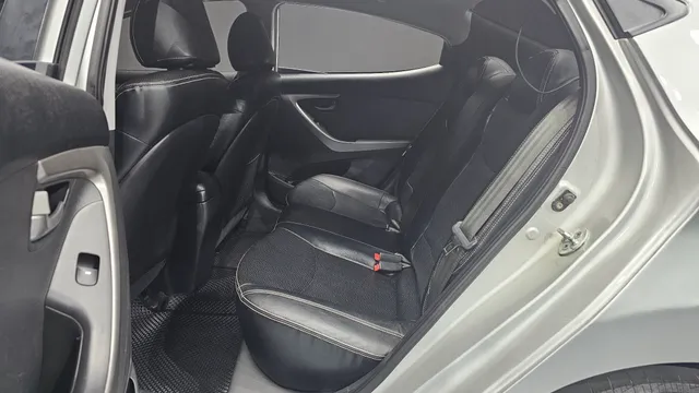 Hyundai Elantra (Avante)