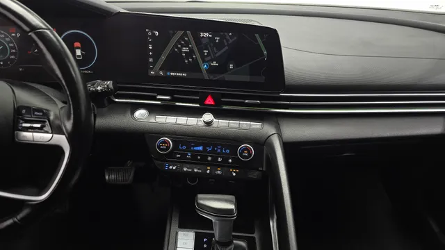 Hyundai Elantra (Avante)