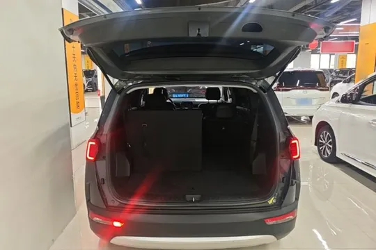 Hyundai Custo