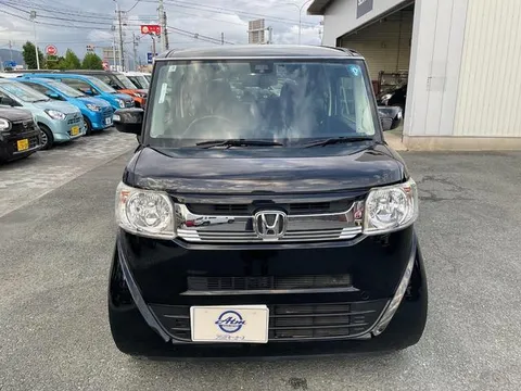 Honda N-BOX Slash