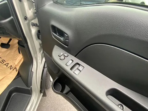 Nissan Clipper Van