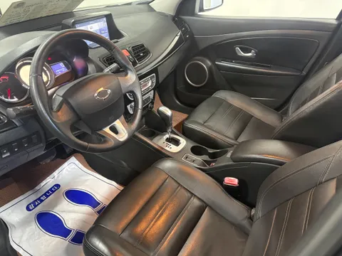 Renault SM3