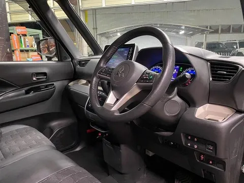 Mitsubishi Delica Mini