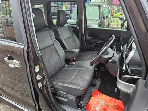 Suzuki Spacia Custom