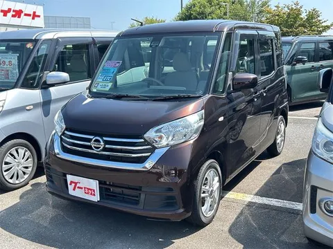 Nissan Dayz Roox