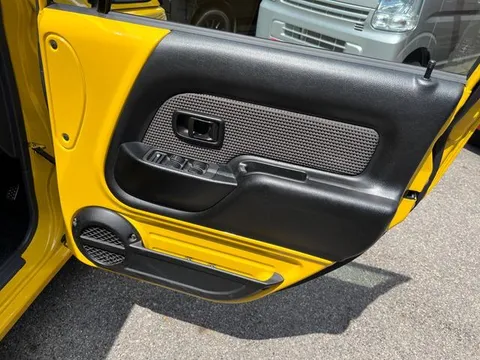 Daihatsu Naked