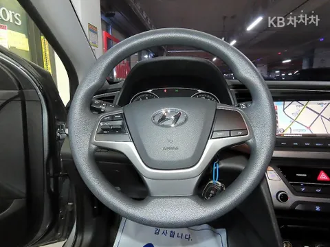 Hyundai Elantra (Avante)