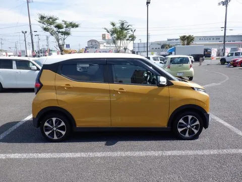 Mitsubishi eK X