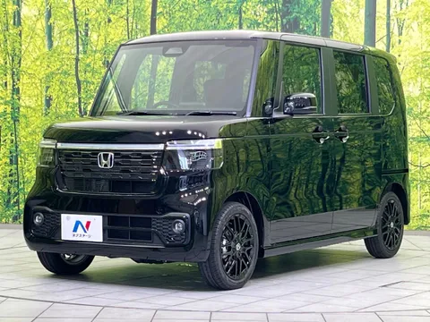 Honda N-BOX Custom