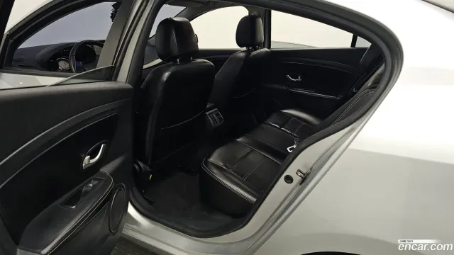 Renault SM3