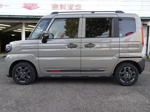 Suzuki Spacia Gear