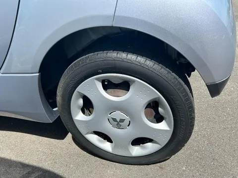 Mitsubishi I