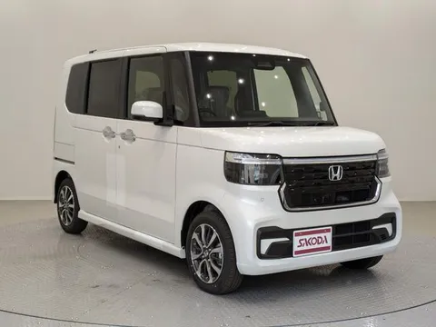 Honda N-BOX Custom